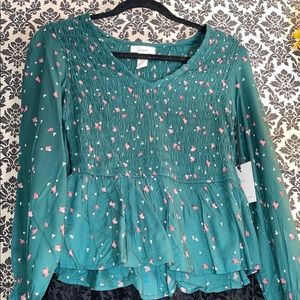 Floral cute top!! 🌺